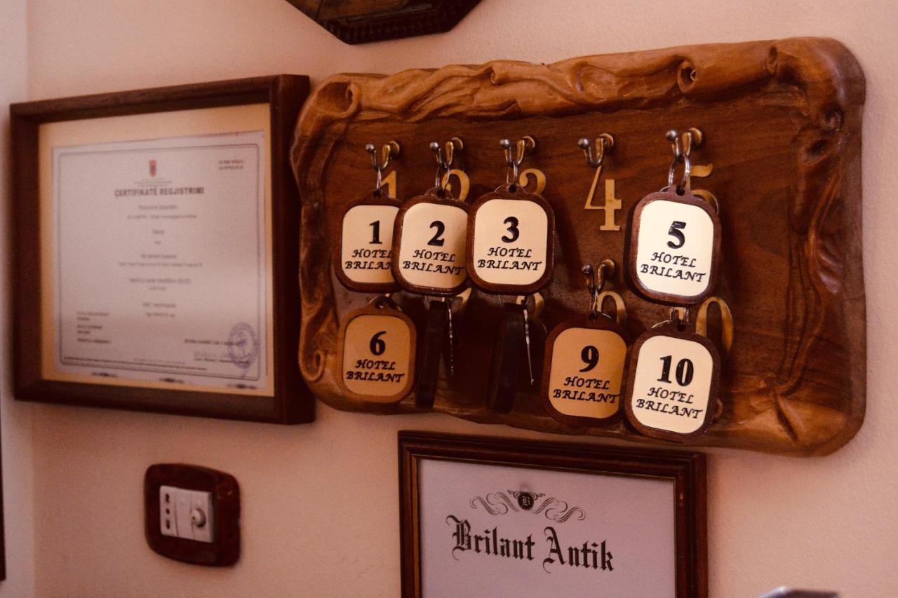 Brilant Antik Hotel ティラナ エクステリア 写真